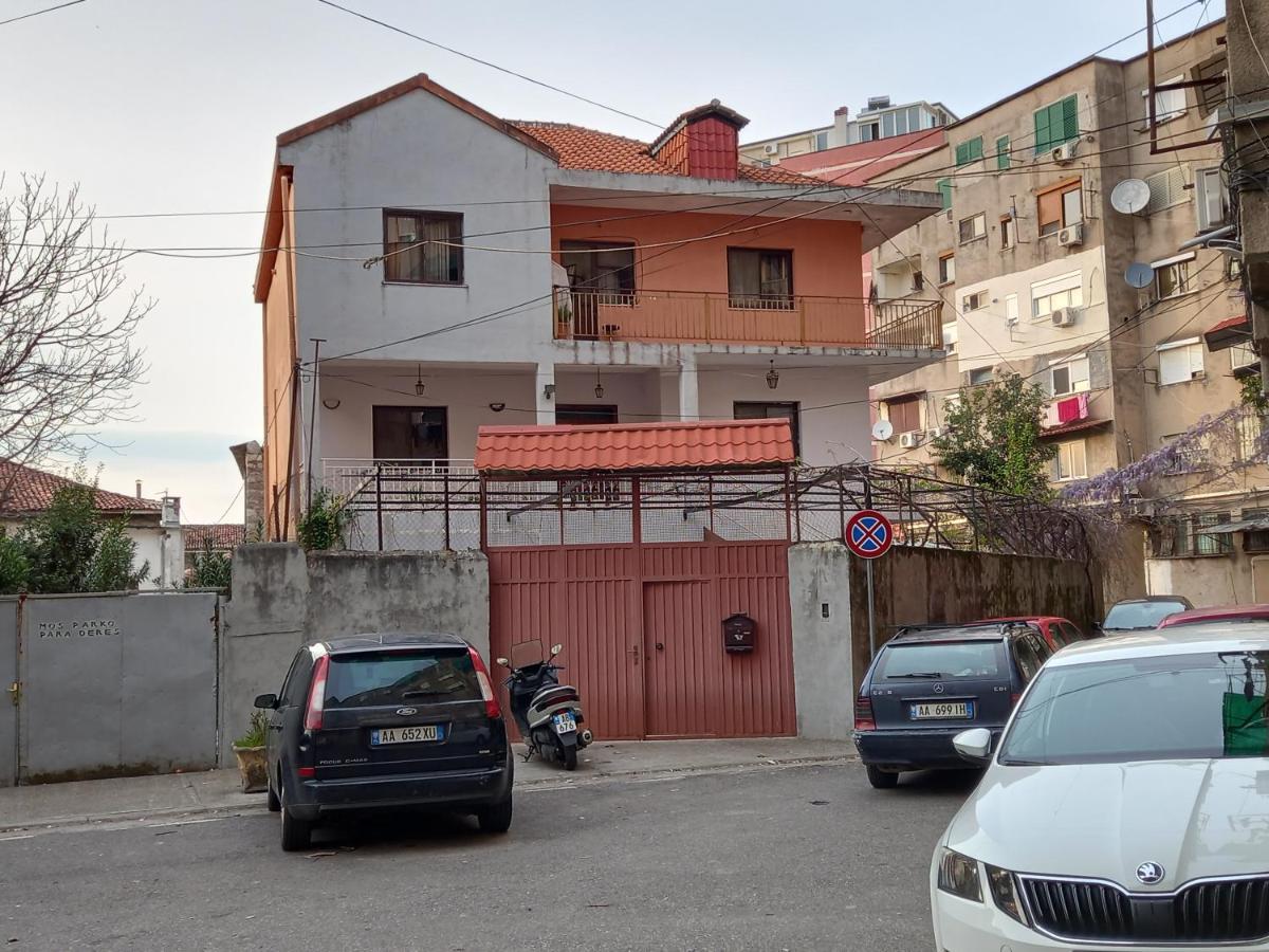 Klev'S Apartments Shkoder Bagian luar foto